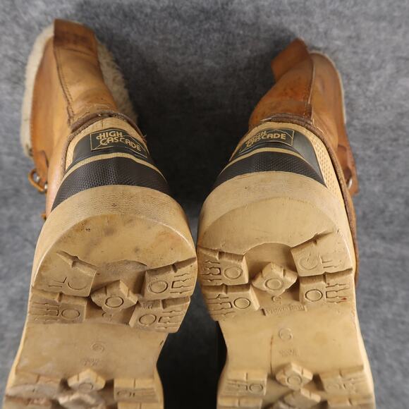 High Cascade Boots Mens 9 Winter Snow Shoes Leather Rubber Lined Lace Up Vintage main image 5